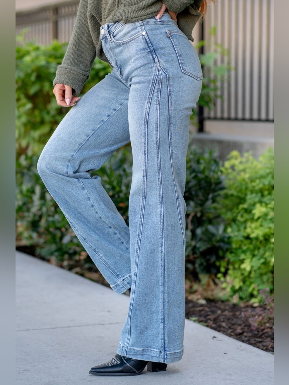 💙 Judy Blue Joy High Rise Side Seam Retro Wide Leg Size 3 / 26 Medium Wash